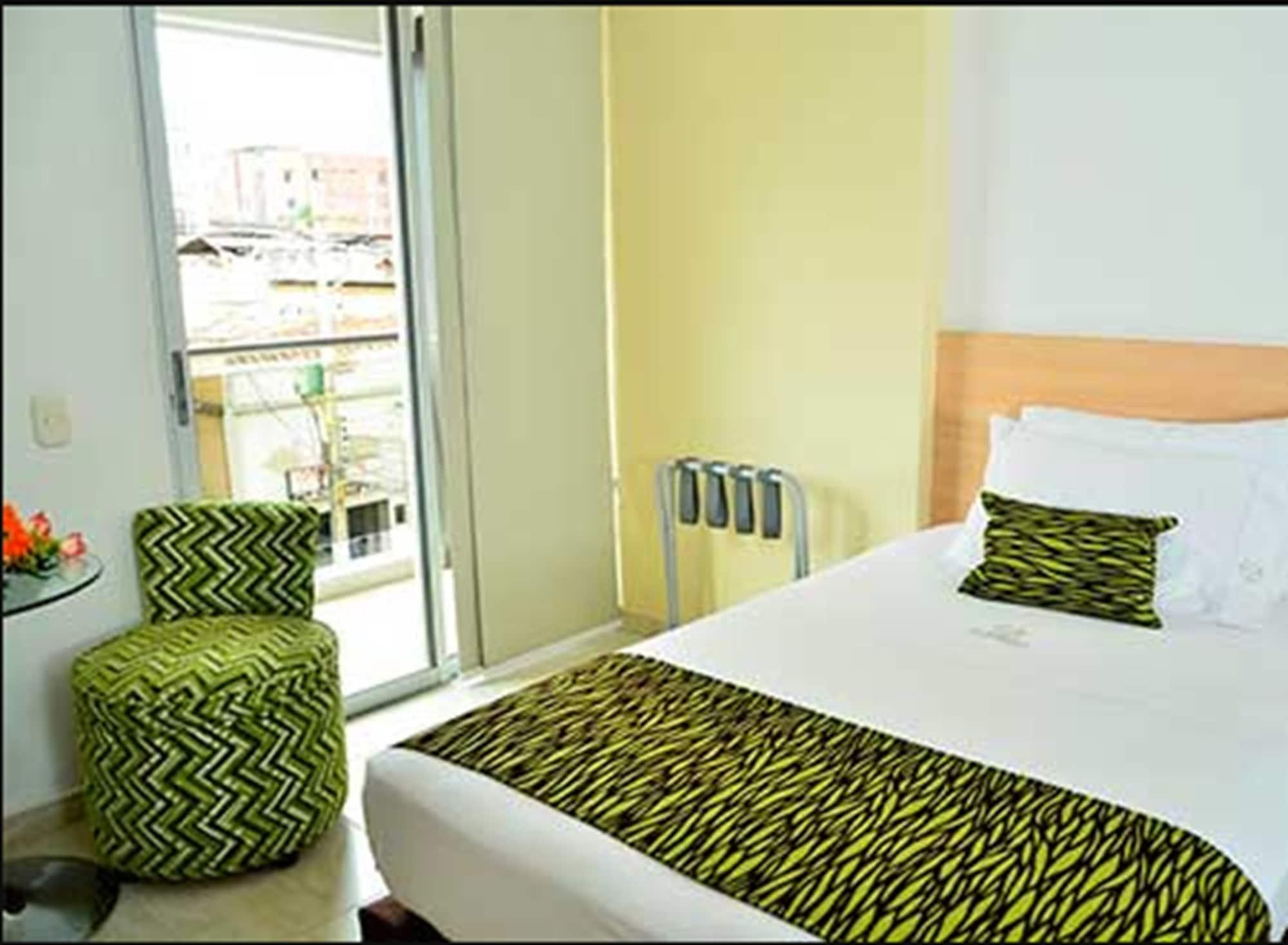 Hotel La Serrania Bucaramanga Bagian luar foto